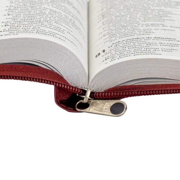 Biblia ARA - Capa luxo vinho c/ zíper - Image 3